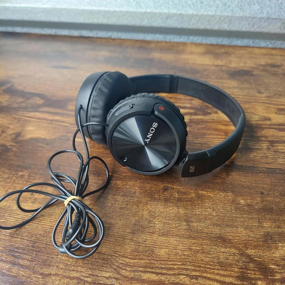 Sony MDR-ZX110NC Noise Canceling Headphones On Ear MDR ZX110NC BLACK